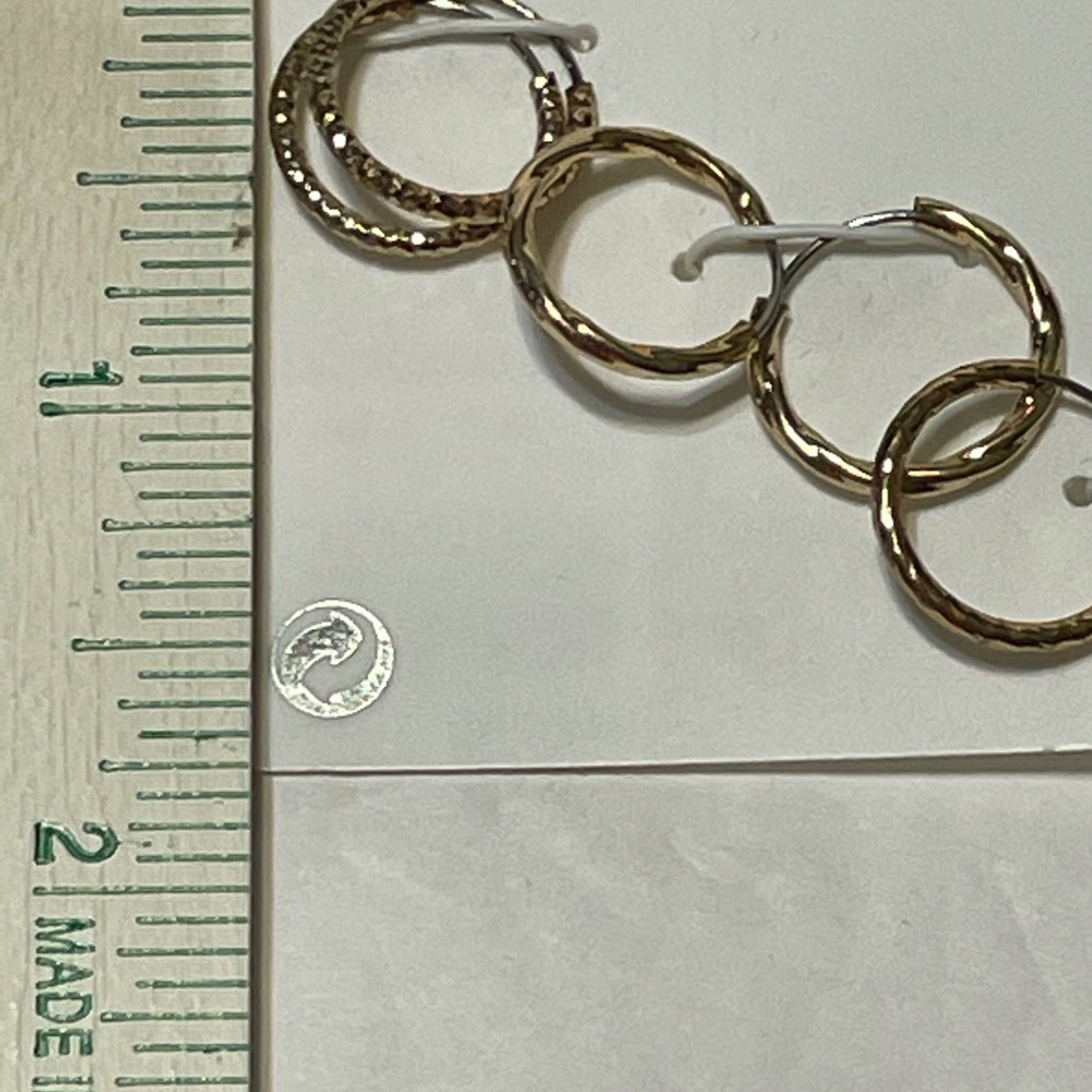 NWT icing gold tone hoop round circle earring set - Picture 3 of 5